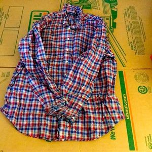 Mens polo plaid shirt my bf only wore it once and now cant fit it. Its has to go